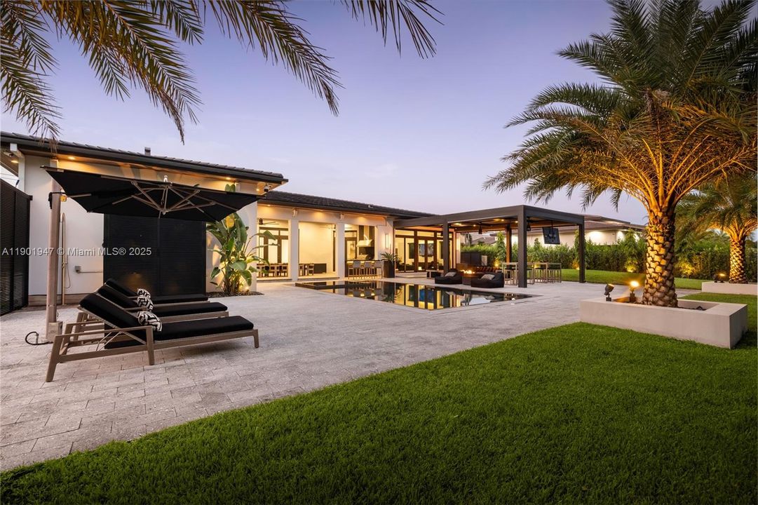 En Venta: $3,600,000 (5 camas, 5 baños, 3781 Pies cuadrados)