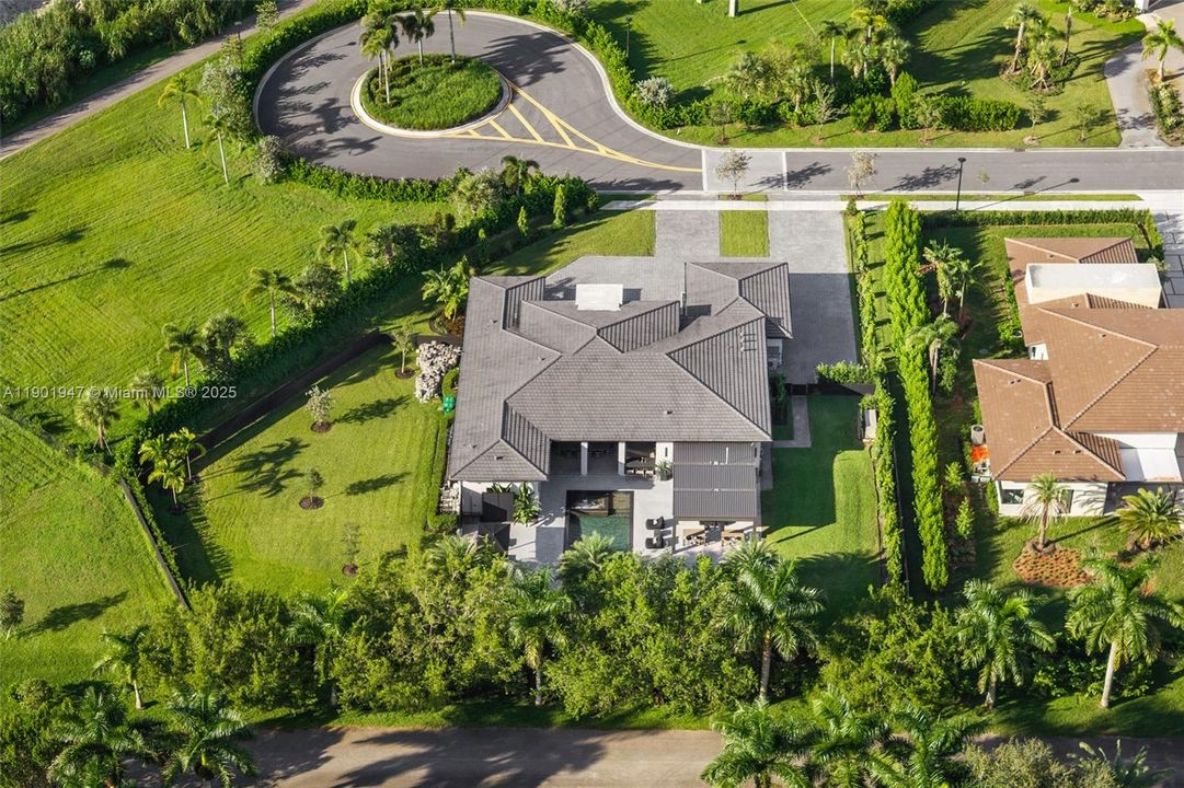 En Venta: $3,600,000 (5 camas, 5 baños, 3781 Pies cuadrados)