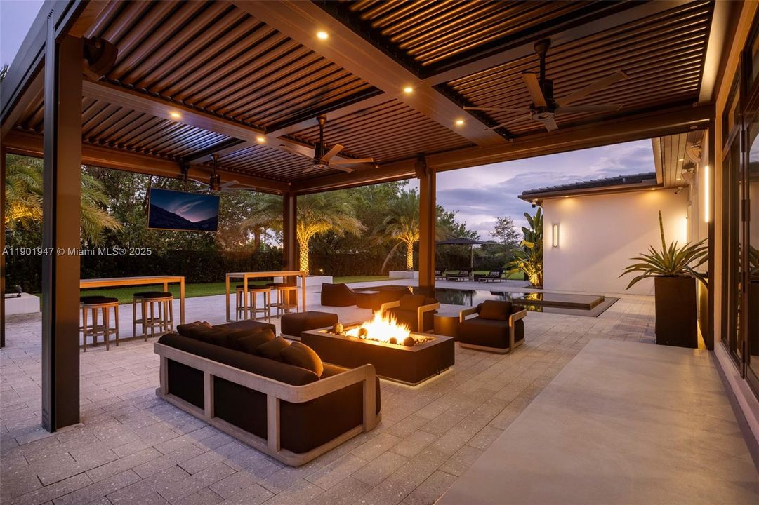 En Venta: $3,600,000 (5 camas, 5 baños, 3781 Pies cuadrados)