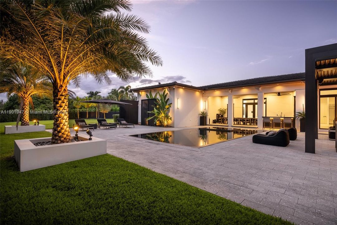 En Venta: $3,600,000 (5 camas, 5 baños, 3781 Pies cuadrados)