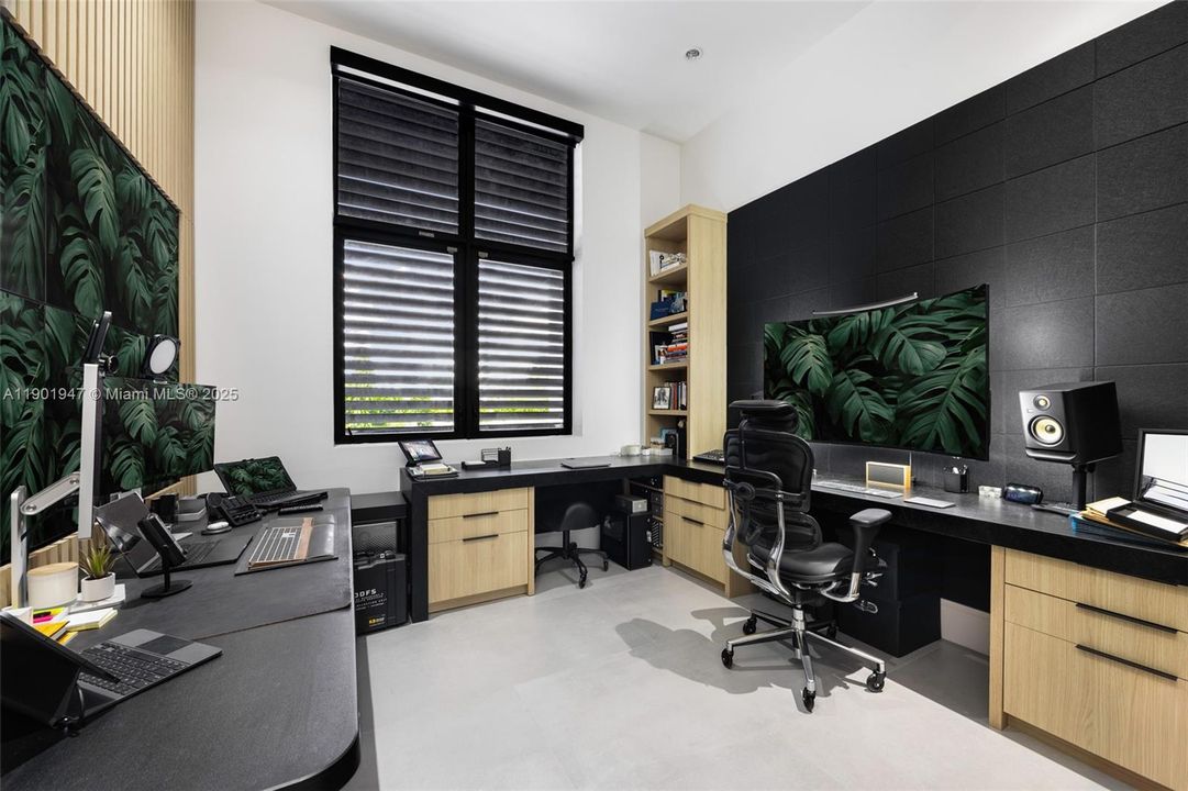 En Venta: $3,600,000 (5 camas, 5 baños, 3781 Pies cuadrados)