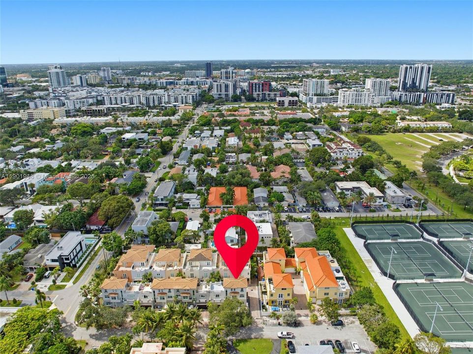 For Sale: $919,000 (3 beds, 3 baths, 2063 Square Feet)