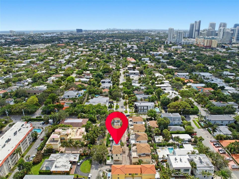 For Sale: $919,000 (3 beds, 3 baths, 2063 Square Feet)