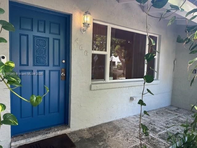 For Rent: $4,500 (3 beds, 2 baths, 1280 Square Feet)