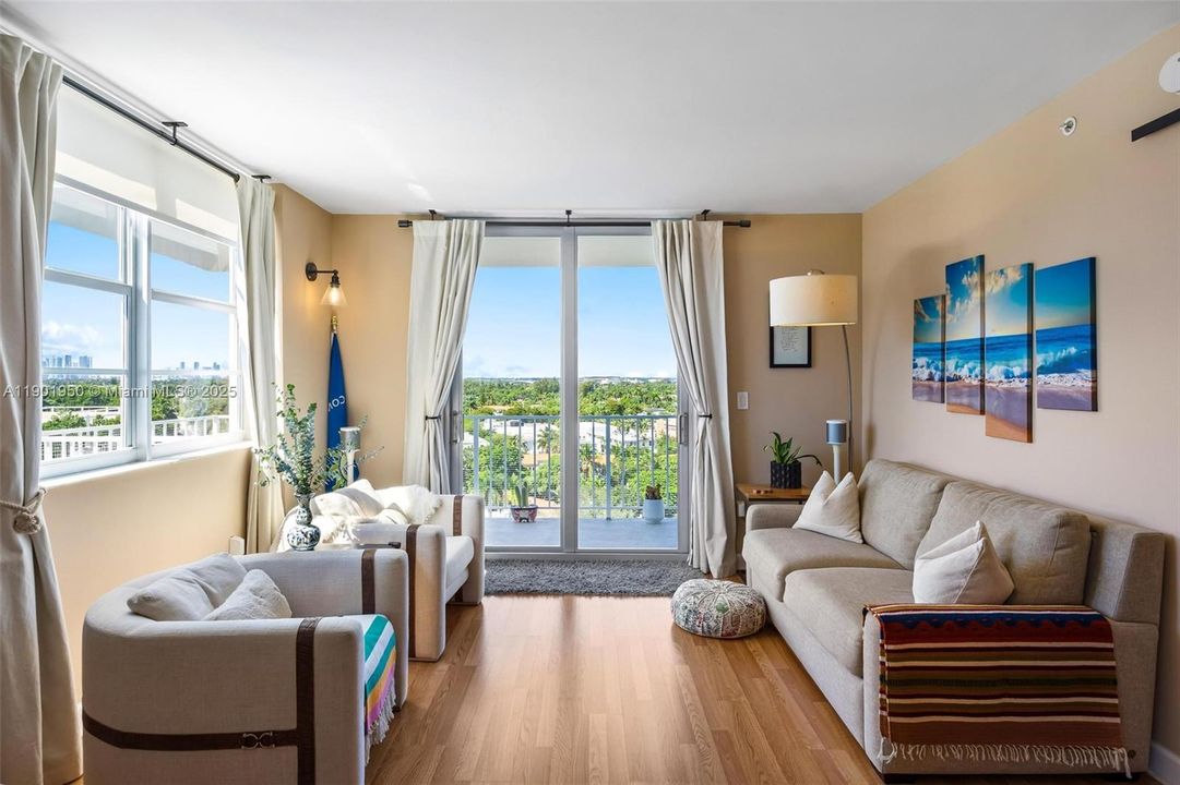 For Rent: $6,500 (2 beds, 2 baths, 1800 Square Feet)