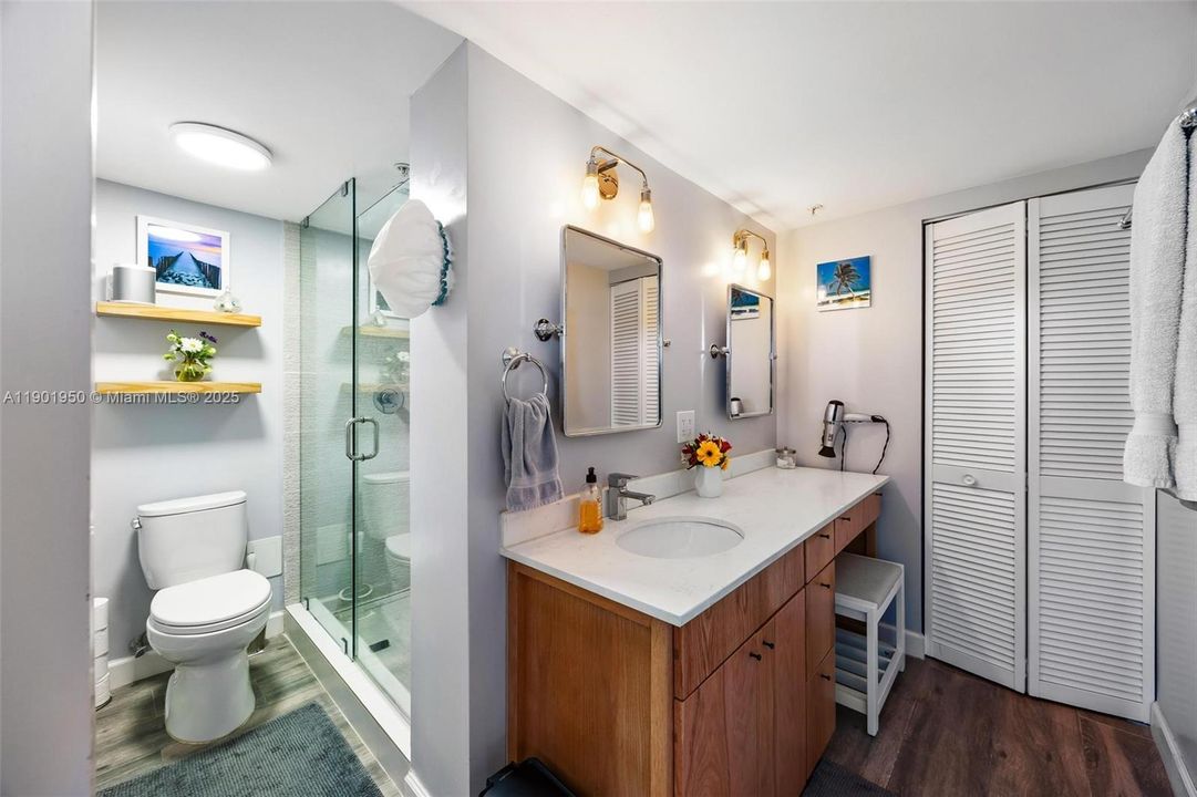 En suite bathroom for bedroom 1