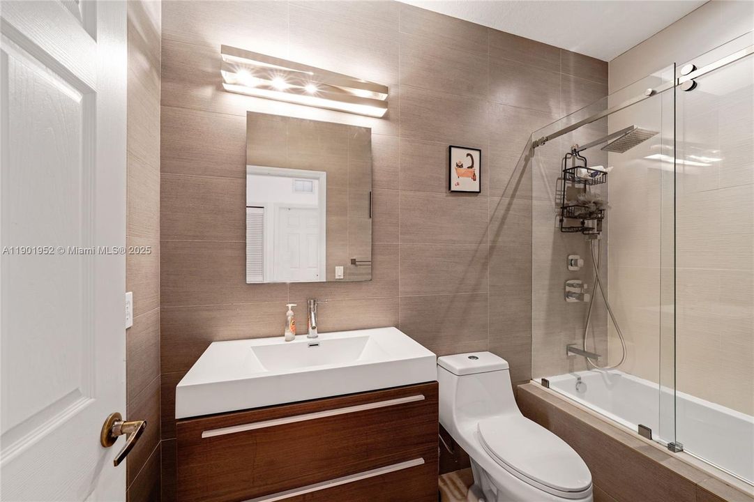 待售: $590,000 (3 贝兹, 2 浴室, 1690 平方英尺)