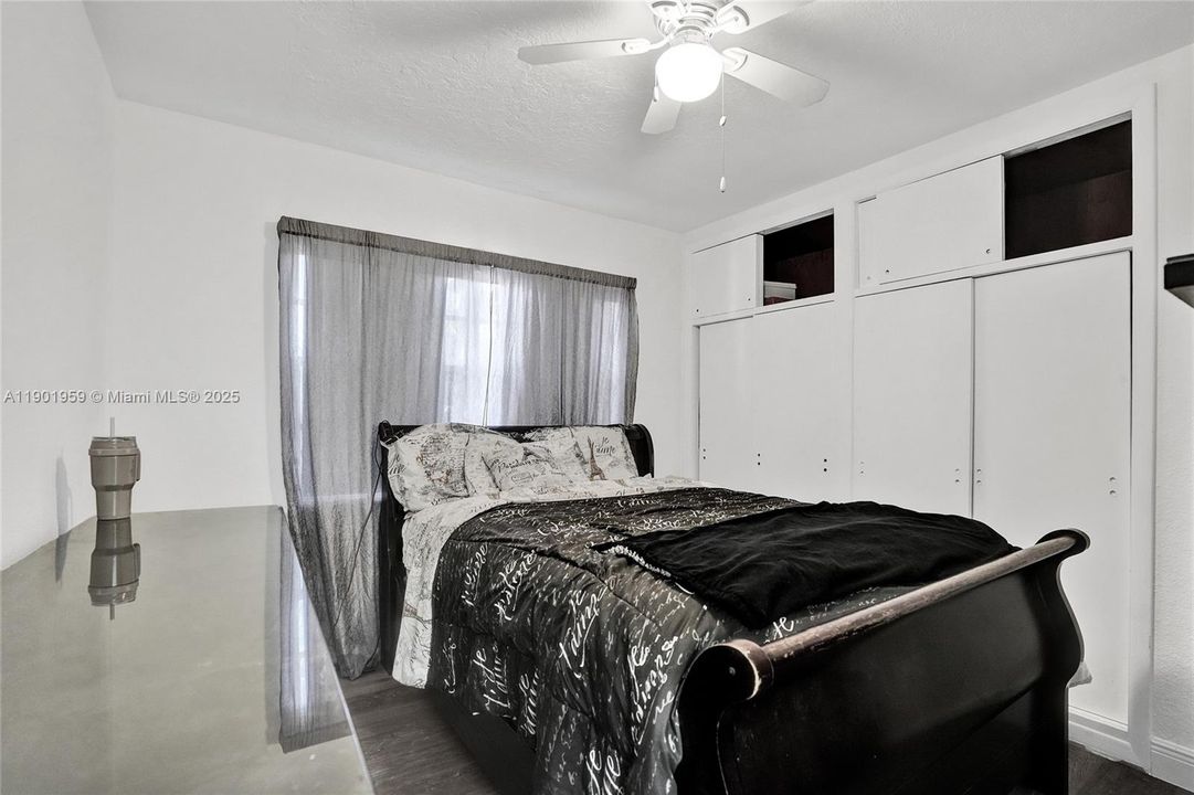 На продажу: $1,300,000 (5 спален, 3 ванн, 2738 Квадратных фут)