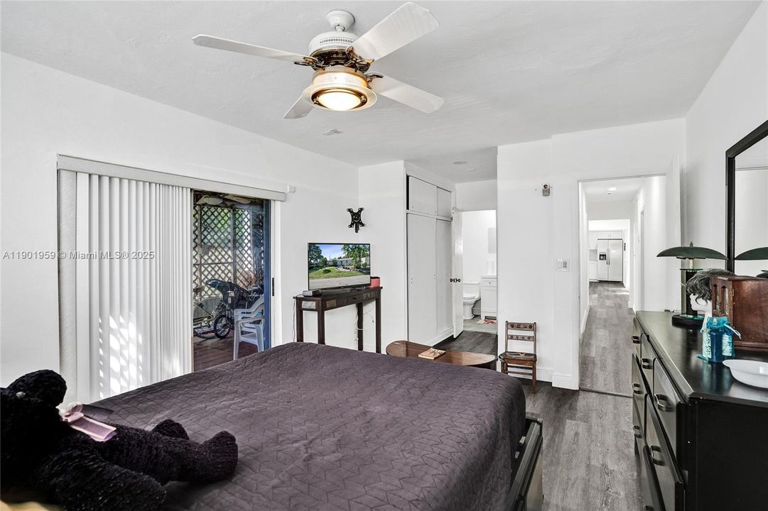 На продажу: $1,300,000 (5 спален, 3 ванн, 2738 Квадратных фут)