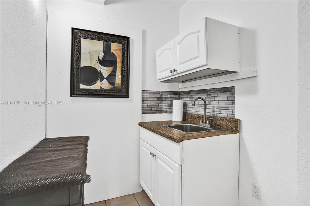 На продажу: $1,300,000 (5 спален, 3 ванн, 2738 Квадратных фут)