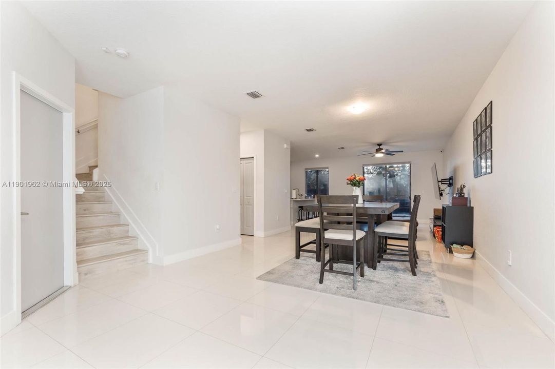 Recently Rented: $3,950 (4 beds, 3 baths, 2208 Square Feet)