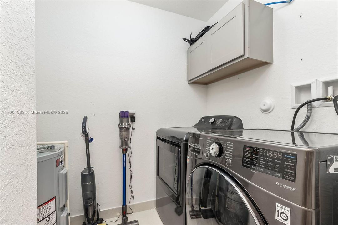 Recently Rented: $3,950 (4 beds, 3 baths, 2208 Square Feet)