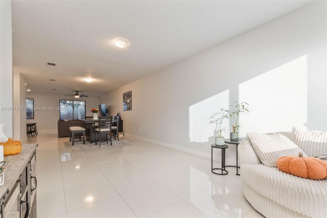 Recently Rented: $3,950 (4 beds, 3 baths, 2208 Square Feet)