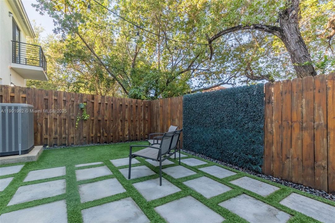 Recently Rented: $3,950 (4 beds, 3 baths, 2208 Square Feet)