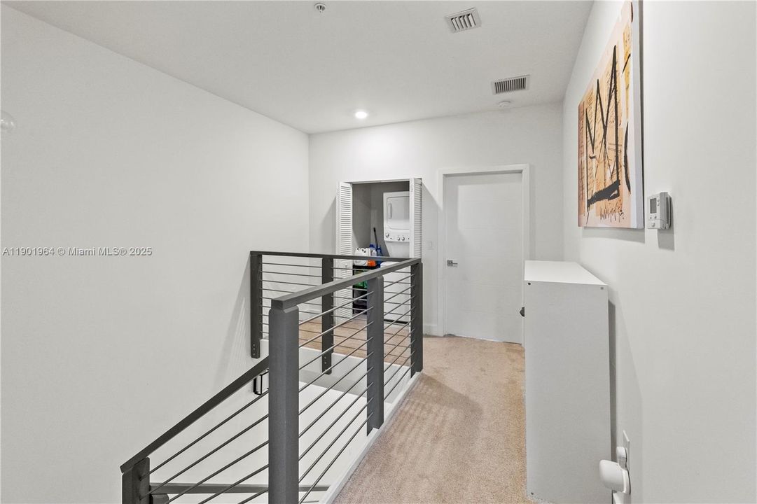 For Rent: $3,000 (2 beds, 2 baths, 1520 Square Feet)