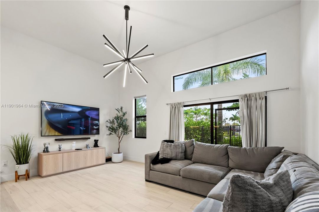 For Rent: $3,000 (2 beds, 2 baths, 1520 Square Feet)