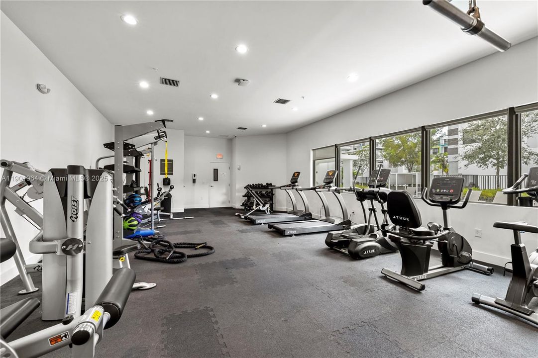 For Rent: $3,000 (2 beds, 2 baths, 1520 Square Feet)