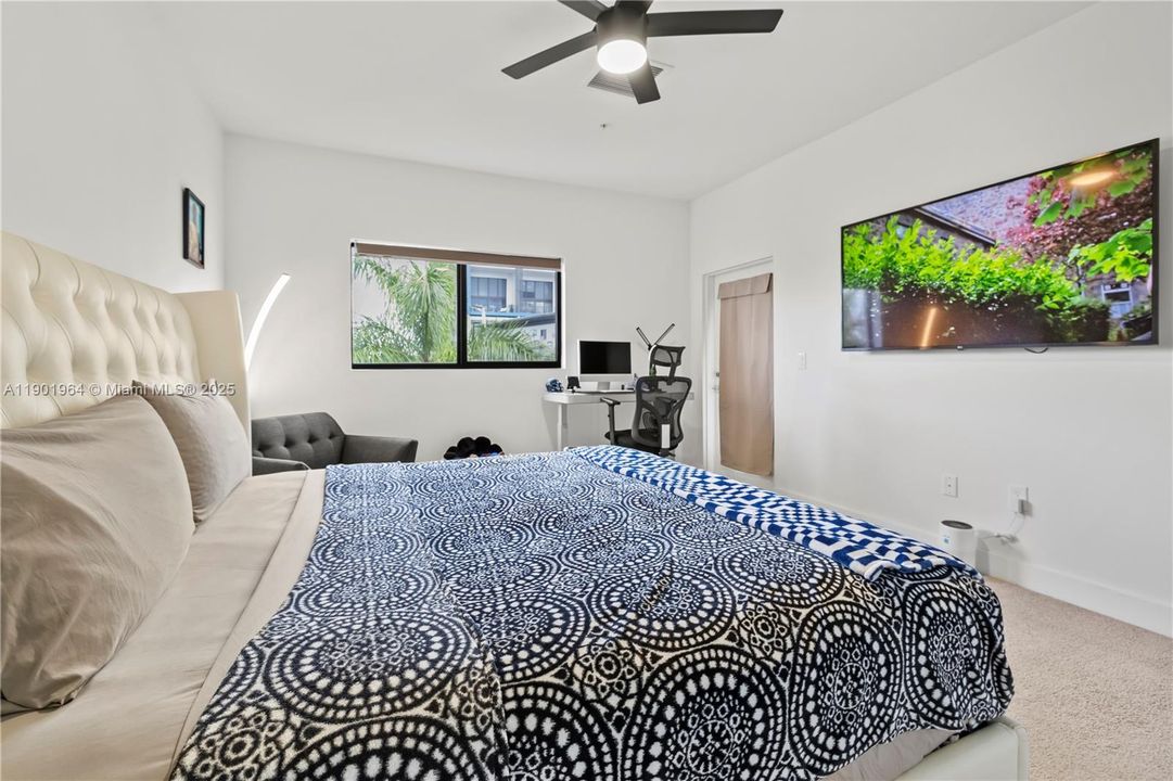 For Rent: $3,000 (2 beds, 2 baths, 1520 Square Feet)