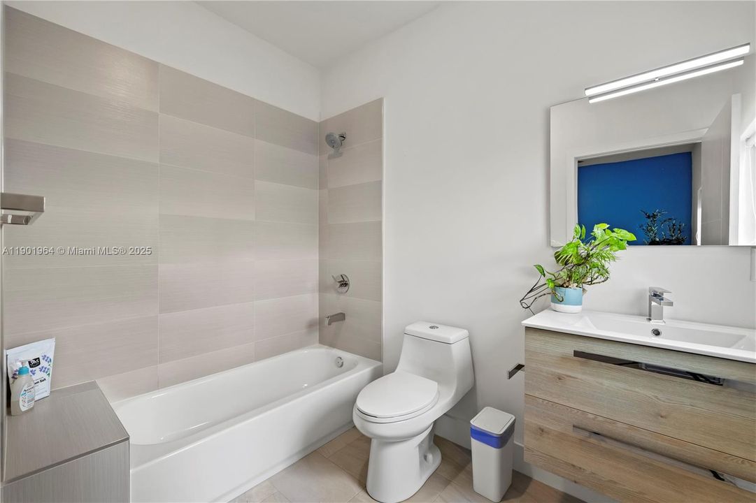 For Rent: $3,000 (2 beds, 2 baths, 1520 Square Feet)