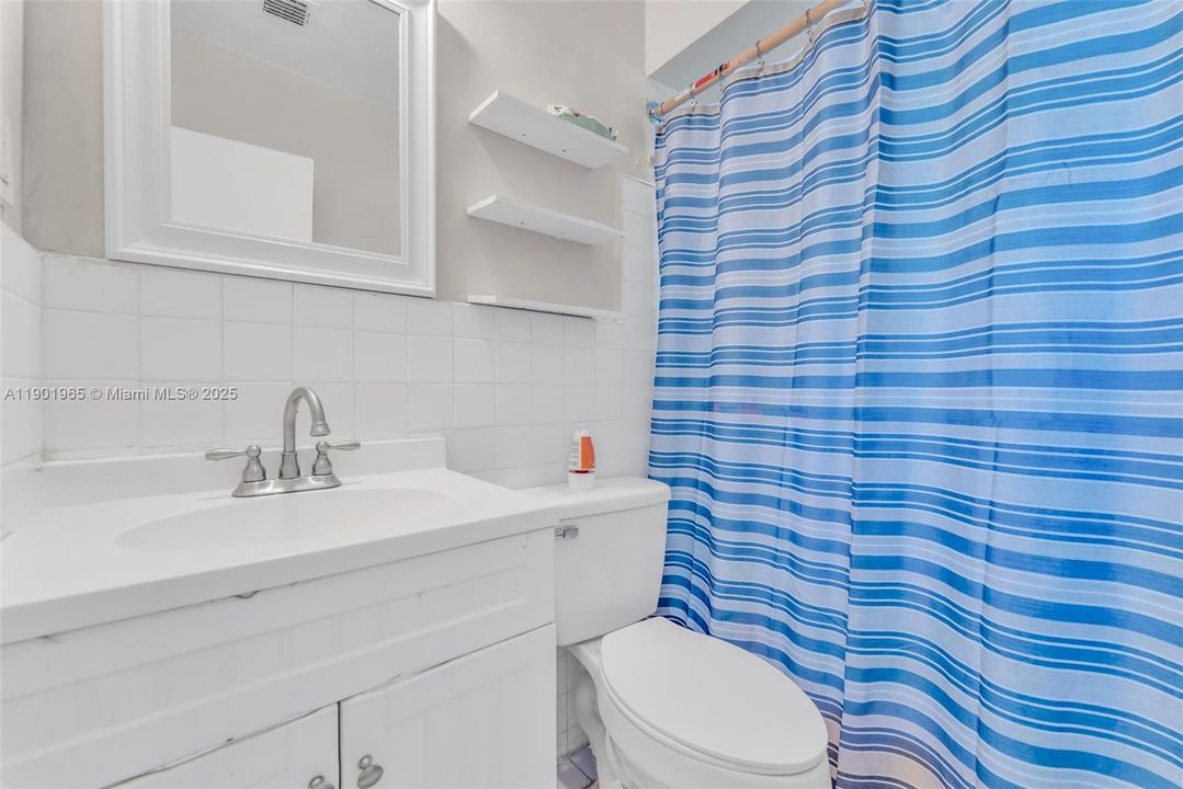 For Sale: $450,000 (4 beds, 3 baths, 1472 Square Feet)