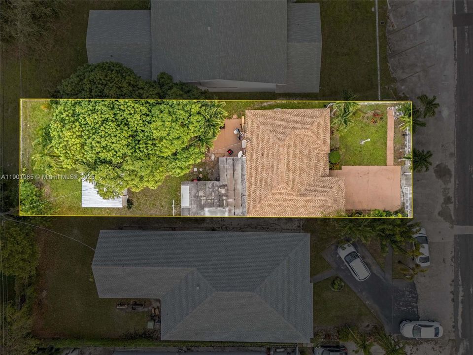 For Sale: $450,000 (4 beds, 3 baths, 1472 Square Feet)