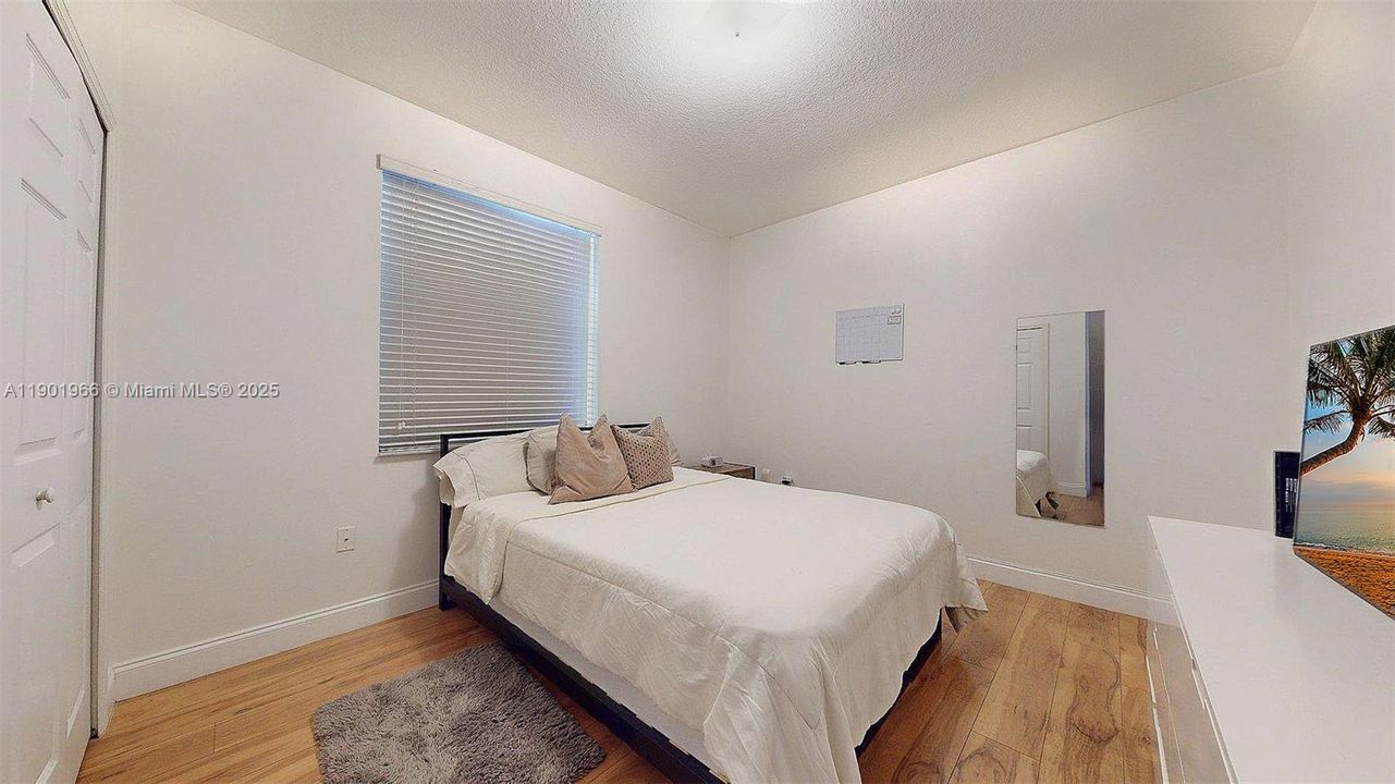 Recently Rented: $3,600 (3 beds, 2 baths, 1570 Square Feet)