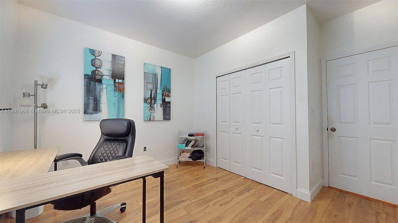 Recently Rented: $3,600 (3 beds, 2 baths, 1570 Square Feet)