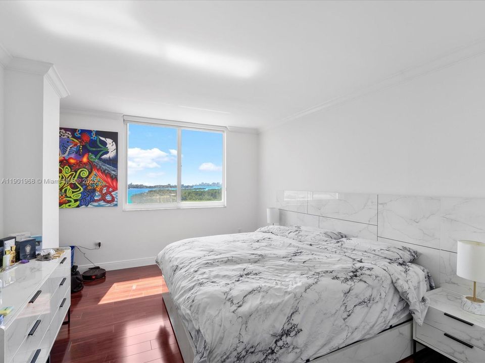 На продажу: $860,000 (2 спален, 2 ванн, 1295 Квадратных фут)