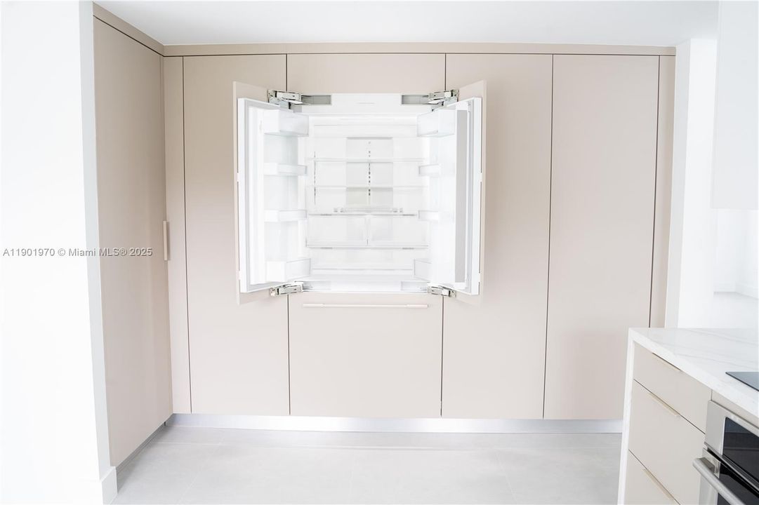 Recently Rented: $7,000 (4 beds, 3 baths, 2401 Square Feet)