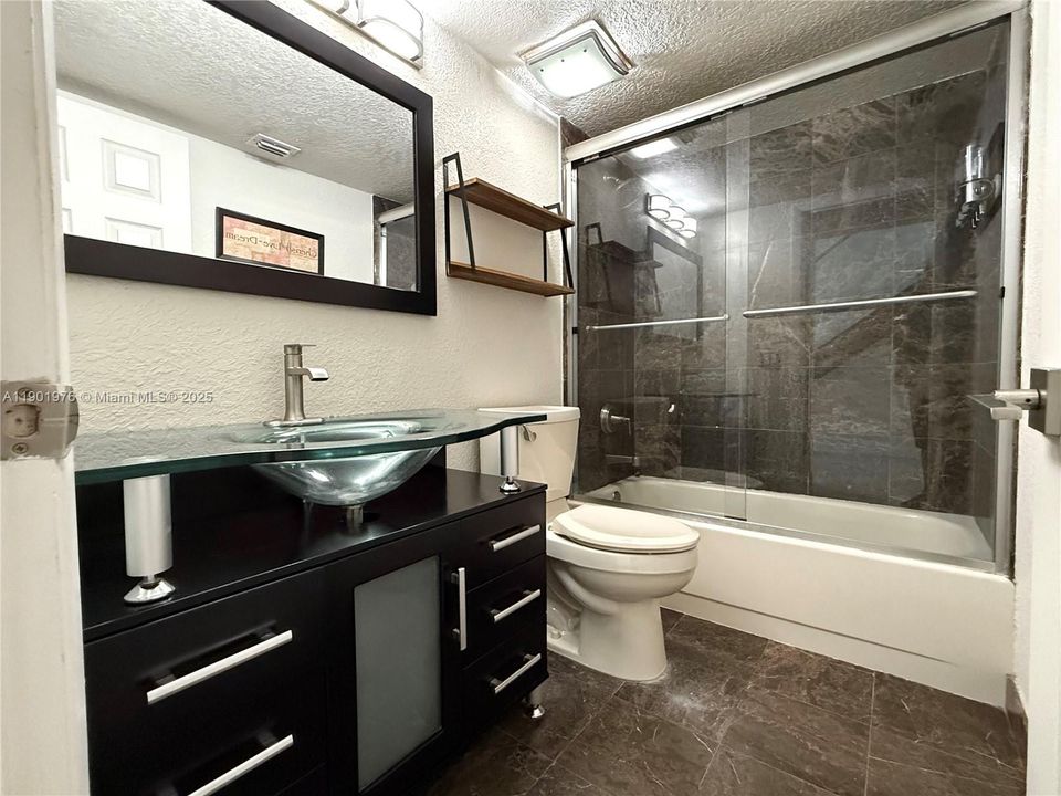 Recently Rented: $3,500 (3 beds, 2 baths, 1592 Square Feet)