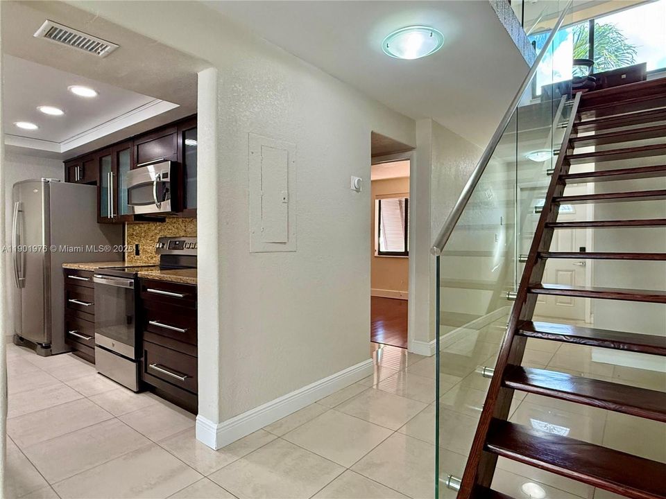 Recently Rented: $3,500 (3 beds, 2 baths, 1592 Square Feet)