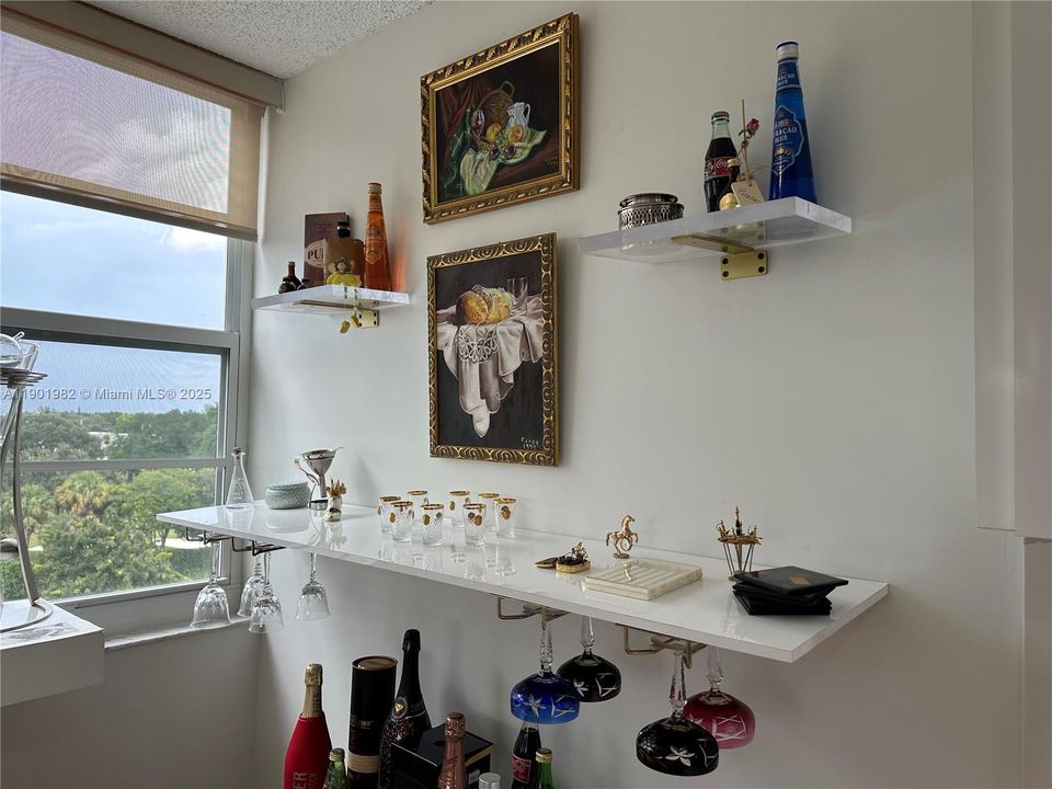 For Sale: $249,000 (2 beds, 2 baths, 1120 Square Feet)