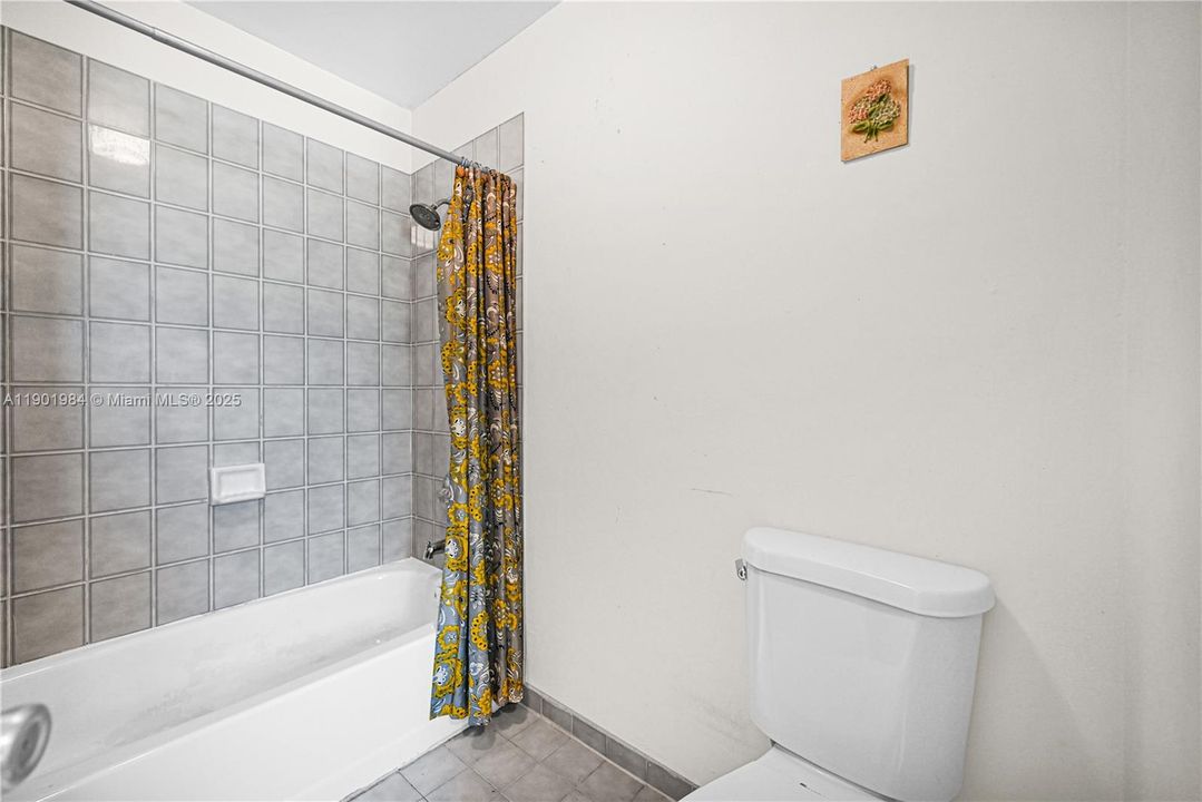 For Sale: $574,900 (4 beds, 3 baths, 1800 Square Feet)