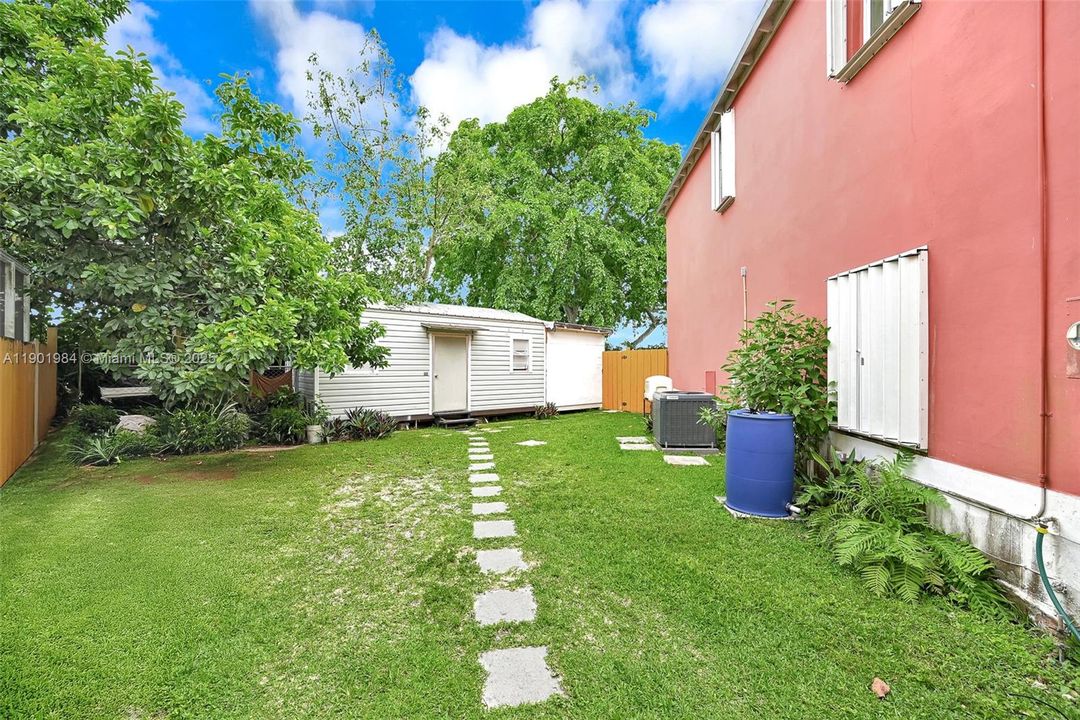 For Sale: $574,900 (4 beds, 3 baths, 1800 Square Feet)