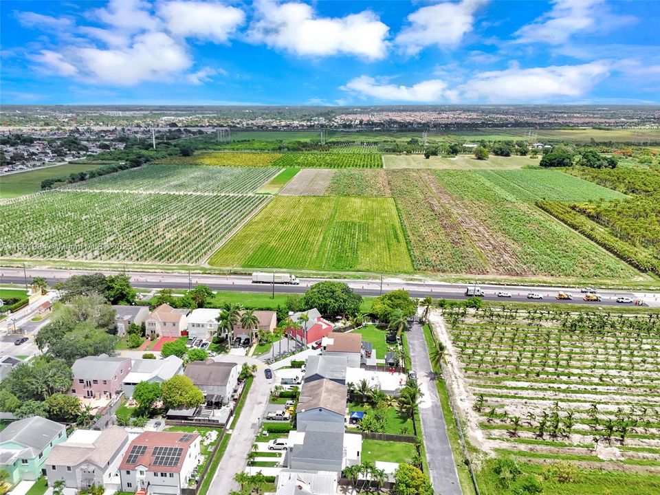 For Sale: $574,900 (4 beds, 3 baths, 1800 Square Feet)