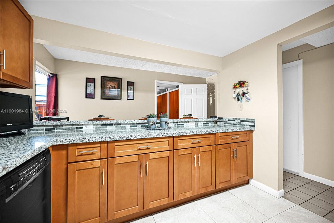 For Sale: $574,900 (4 beds, 3 baths, 1800 Square Feet)