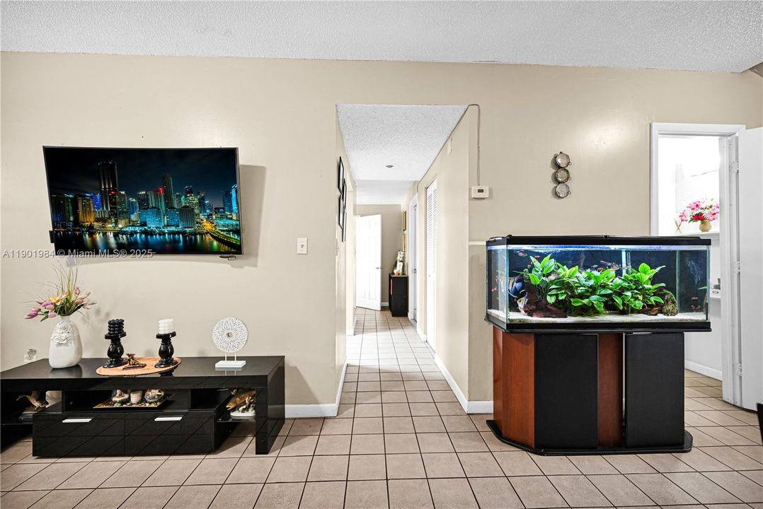 For Sale: $574,900 (4 beds, 3 baths, 1800 Square Feet)