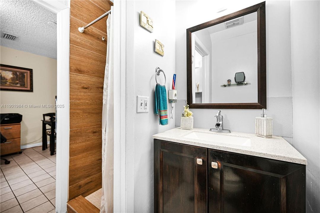 For Sale: $574,900 (4 beds, 3 baths, 1800 Square Feet)