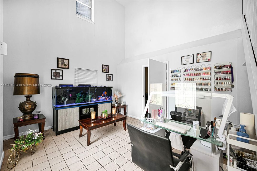 For Sale: $574,900 (4 beds, 3 baths, 1800 Square Feet)