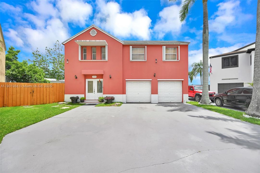 For Sale: $574,900 (4 beds, 3 baths, 1800 Square Feet)