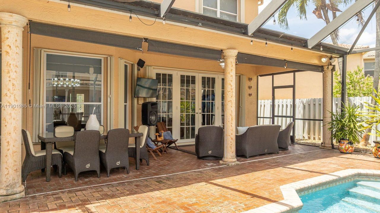 For Sale: $990,000 (4 beds, 2 baths, 3439 Square Feet)