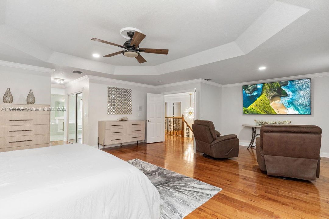 For Sale: $990,000 (4 beds, 2 baths, 3439 Square Feet)