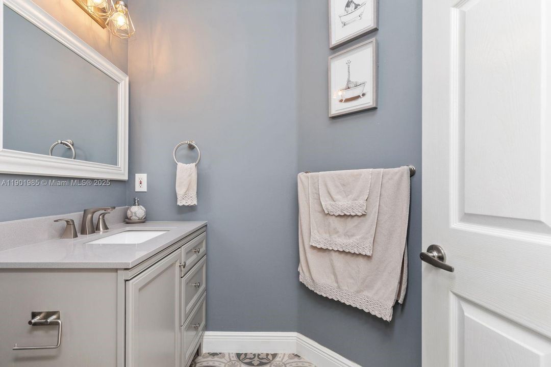 For Sale: $990,000 (4 beds, 2 baths, 3439 Square Feet)