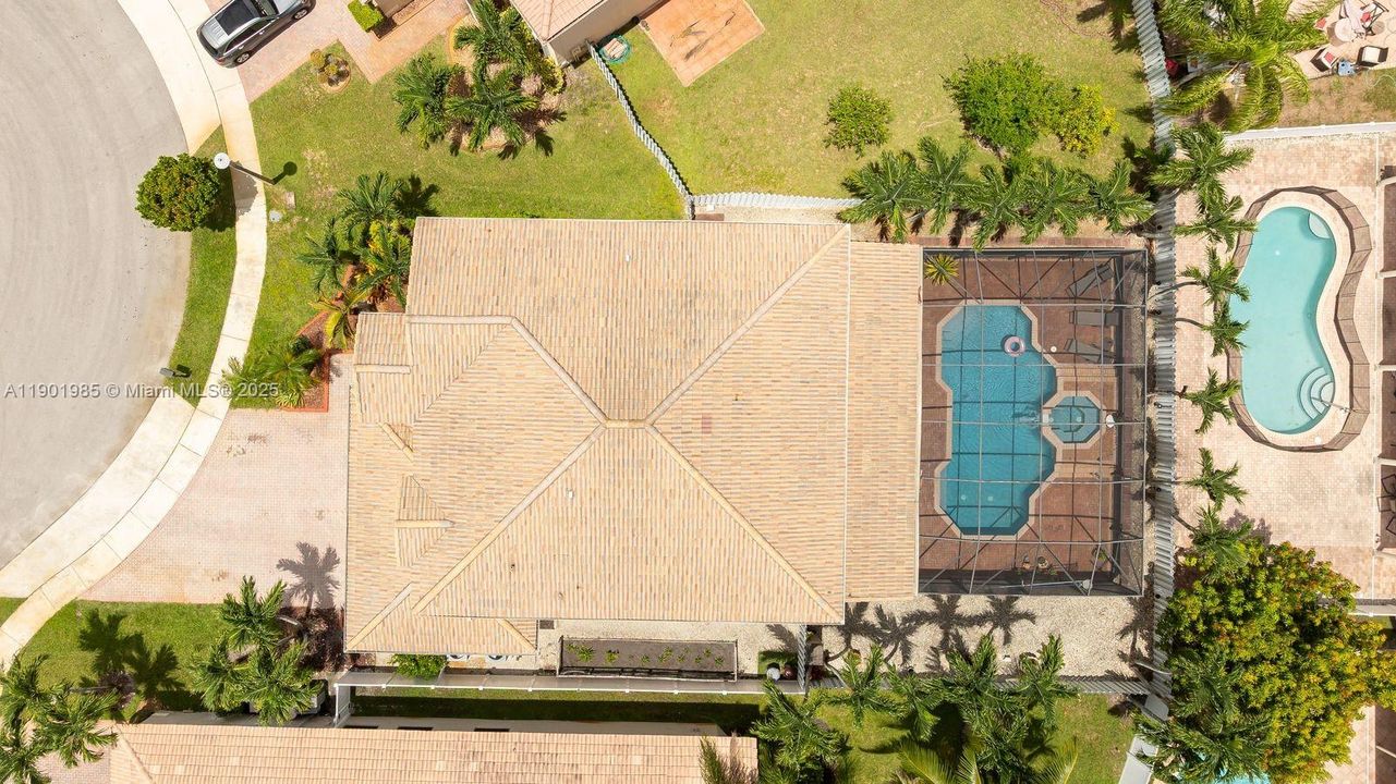 For Sale: $990,000 (4 beds, 2 baths, 3439 Square Feet)