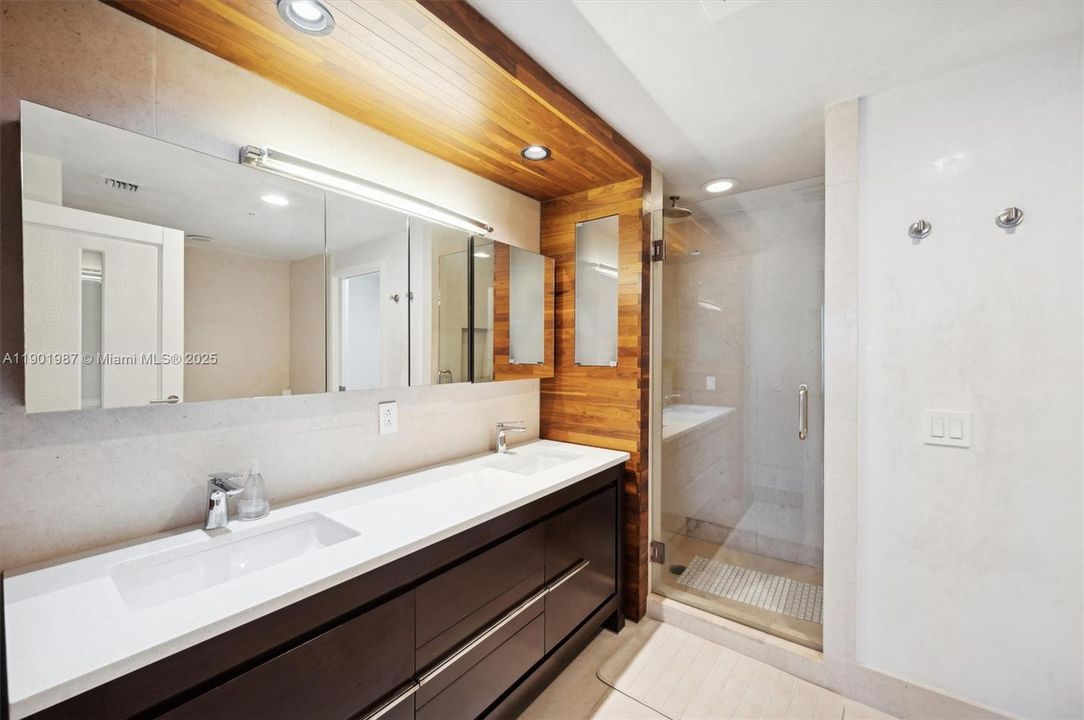 For Sale: $3,499,000 (3 beds, 3 baths, 2050 Square Feet)