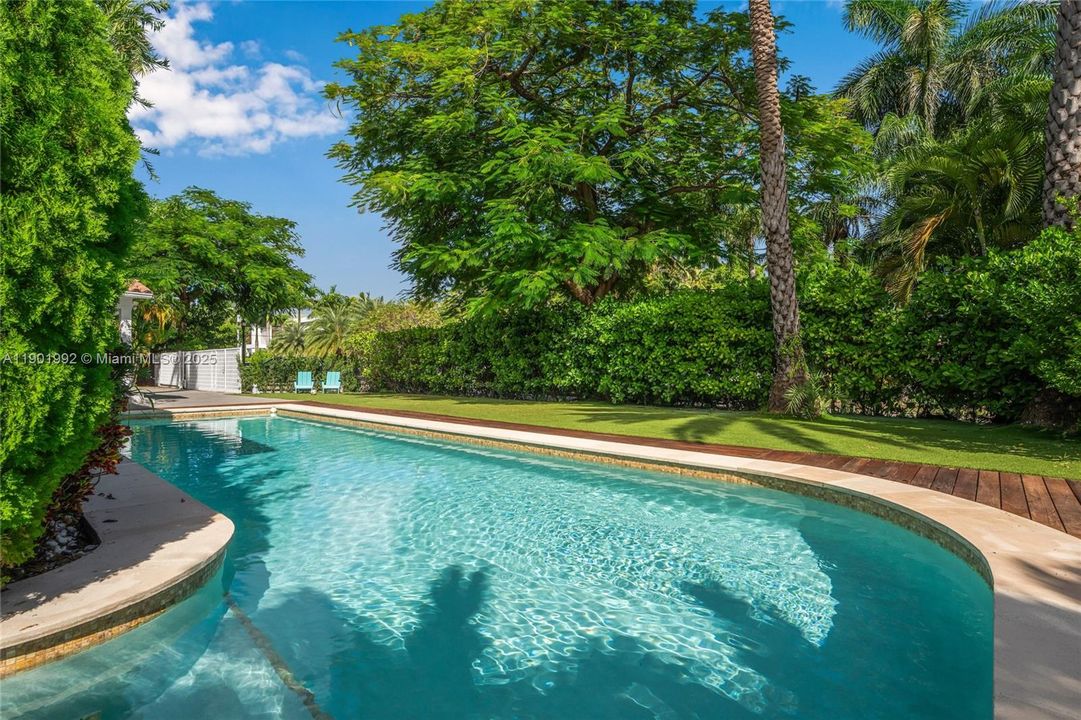 En Renta: $40,000 (5 camas, 4 baños, 3641 Pies cuadrados)