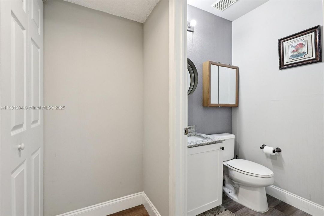 待售: $450,000 (3 贝兹, 2 浴室, 1361 平方英尺)