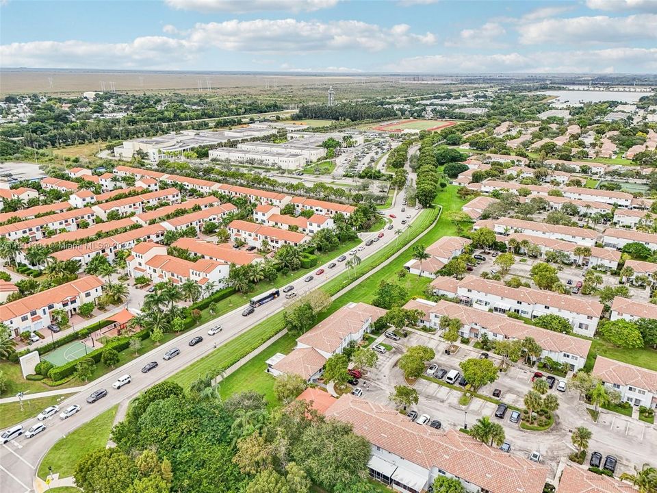 待售: $450,000 (3 贝兹, 2 浴室, 1361 平方英尺)