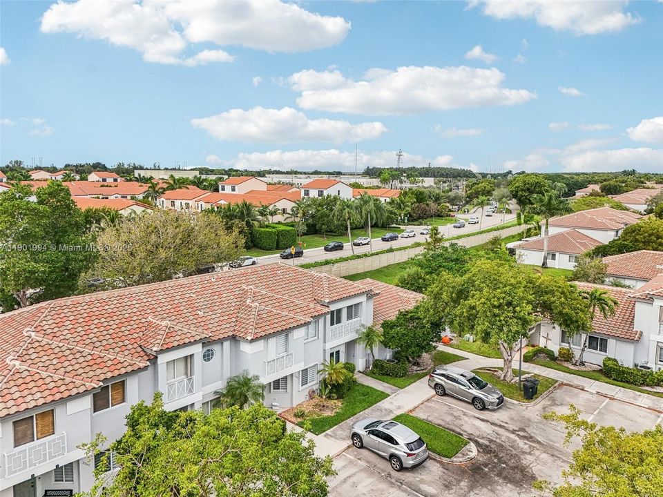 待售: $450,000 (3 贝兹, 2 浴室, 1361 平方英尺)