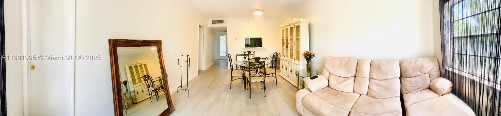 For Sale: $105,000 (1 beds, 1 baths, 684 Square Feet)